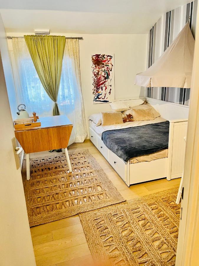 רואיסי-אן-פרנס Private Rooms In A Tiny Home 4 Min Drive To Airport Cdg ,1 Private Bathroom Ideal For Families And Friends מראה חיצוני תמונה